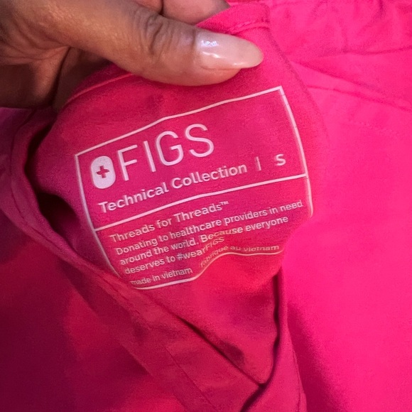 Bundle of two sets of scrubs. - Picture 3 of 6